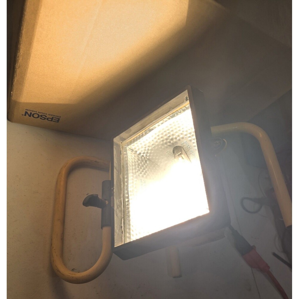 L20 500 Watt Portable Halogen Work Light 1 Count Pack of 1 Yellow